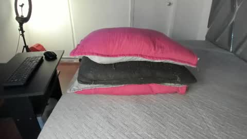 Moon online show from 07-03-26, 07:09