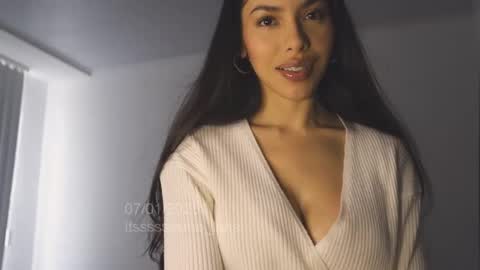 itsssssssme_lana online show from 01-07-25, 06:35