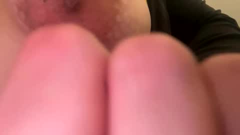 Snapshot of ittybitty320 chatting on 03-19-26, 05:44 ittybitty320 online show from 03-19-26, 05:44