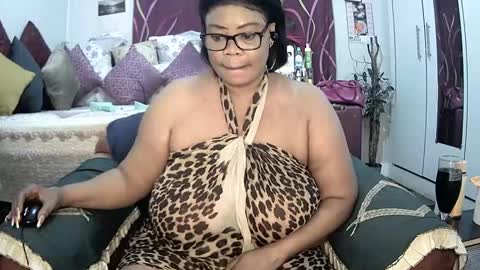 itumeleng74 online show from 02-11-25, 06:33