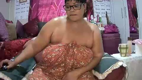 itumeleng74 online show from 02-10-26, 07:12