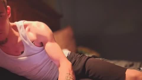 itzd123 online show from 04-08-26, 03:28