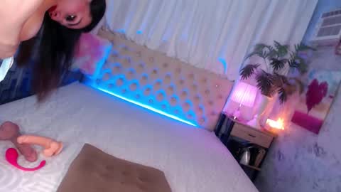 Snapshot of ivana_summers69x chatting on 05-09-26, 03:23 I V A N A The woman who lives in the province. online show from 05-09-26, 03:23