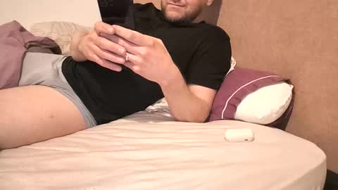 Snapshot of ivanf999 chatting on 05-19-26, 12:00 ivanf999 online show from 05-19-26, 12:00