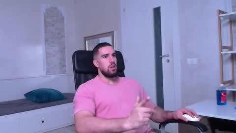 Snapshot of ivanhydee chatting on 09-13-25, 04:34 IvanHydee online show from 09-13-25, 04:34