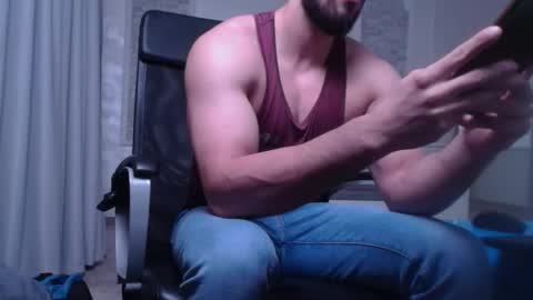 Snapshot of ivanhydee chatting on 10-06-25, 04:43 IvanHydee online show from 10-06-25, 04:43