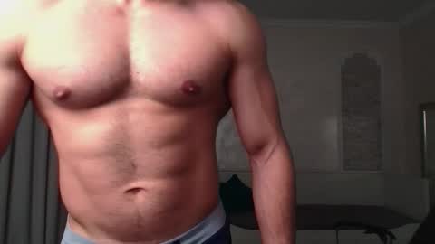 Snapshot of ivanhydee chatting on 10-18-25, 04:48 IvanHydee online show from 10-18-25, 04:48