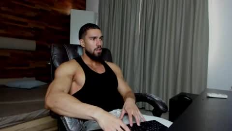 IvanHydee online show from 07-10-26, 04:28