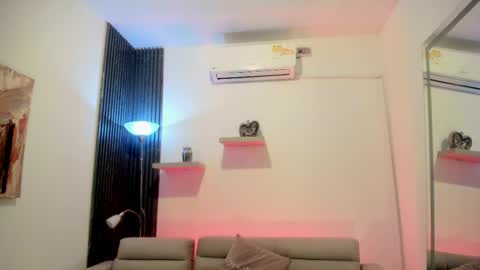 Snapshot of ivania_lua chatting on 04-11-26, 11:03 ivania_lua online show from 04-11-26, 11:03