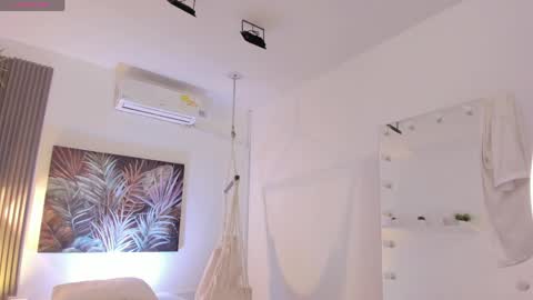 Snapshot of ivania_lua chatting on 04-24-26, 11:34 ivania_lua online show from 04-24-26, 11:34