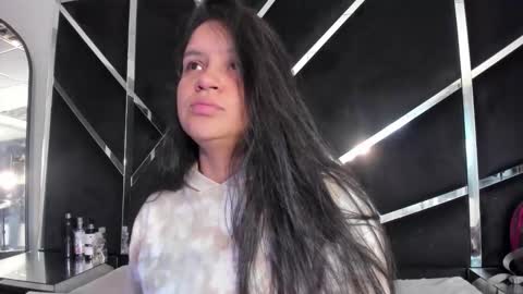 ivannaa18 online show from 11-02-25, 03:42