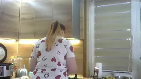 IrennaSplash online show from 02-14-25, 06:45