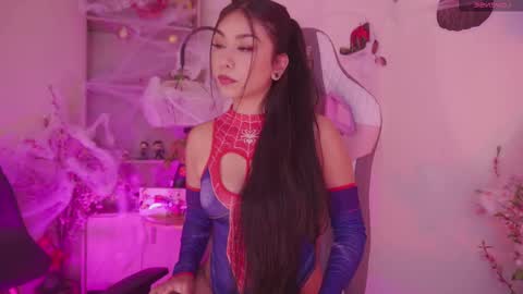 Snapshot of ivette_k chatting on 10-30-25, 07:36 iveet online show from 10-30-25, 07:36