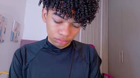 Ivon online show from 10-29-25, 12:18