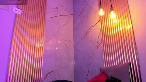 Ivon online show from 11-18-25, 12:20