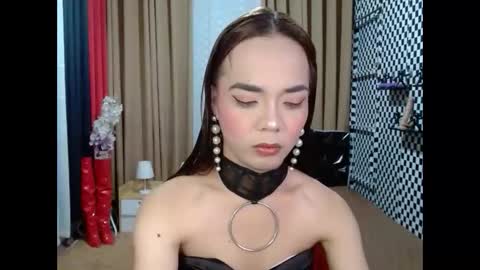 Snapshot of ivonegodwill chatting on 11-23-25, 11:15 IvoneGodWill online show from 11-23-25, 11:15