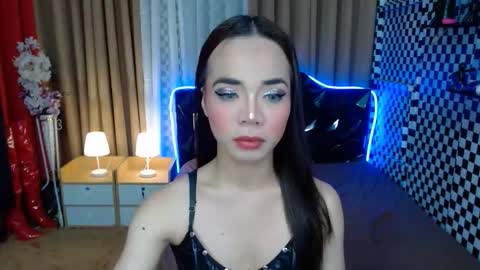 Snapshot of ivonegodwill chatting on 12-01-25, 05:01 IvoneGodWill online show from 12-01-25, 05:01