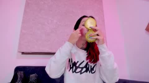 Ivonne  online show from 02-17-26, 12:23