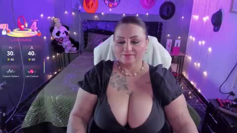 Ivonne online show from 01-17-26, 02:38