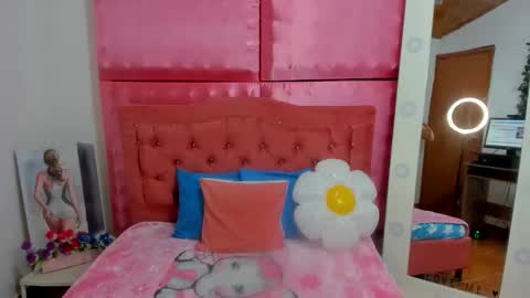 Ivonny online show from 11-21-25, 11:42