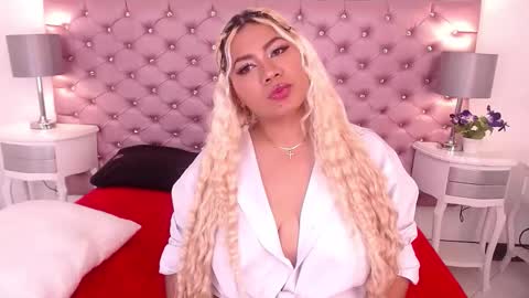 Snapshot of ivonnybon chatting on 02-03-26, 03:48 IvonnyBon online show from 02-03-26, 03:48