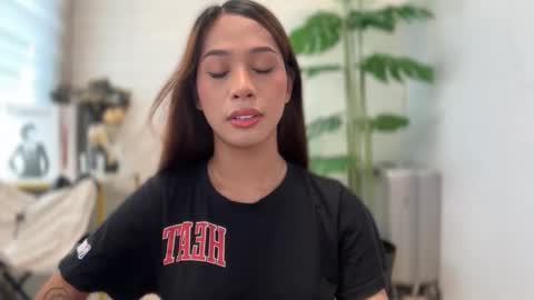 kirstenelsie online show from 11-08-25, 05:07