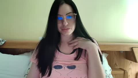 Snapshot of ivoryorchid chatting on 12-03-24, 03:55 Ivory online show from 12-03-24, 03:55