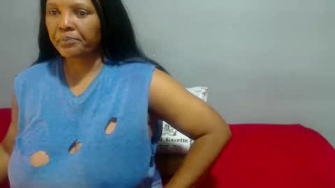 IVORYTITS48 online show from 03-10-25, 05:11