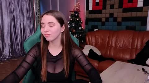 ivorywood_ online show from 12-17-25, 10:21