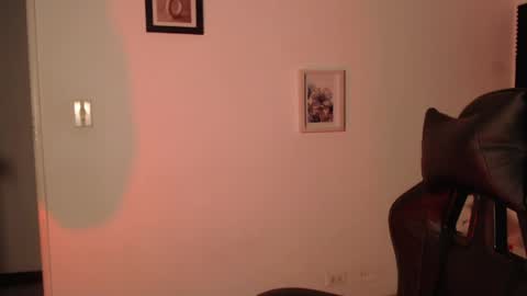  IVVY  online show from 05-06-26, 01:03