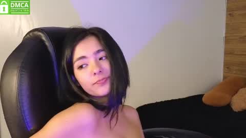 Snapshot of ivy_gail chatting on 06-24-26, 05:17 IVY online show from 06-24-26, 05:17