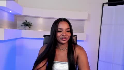 Snapshot of ivybliss8 chatting on 01-21-25, 01:22 i v y  b l i s s online show from 01-21-25, 01:22