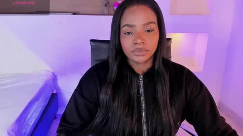 Snapshot of ivybliss8 chatting on 02-04-25, 12:11 i v y  b l i s s online show from 02-04-25, 12:11