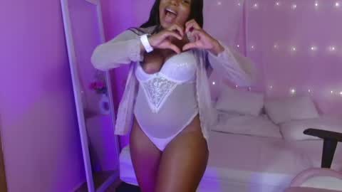 Snapshot of ivybliss8 chatting on 05-11-26, 06:19 i v y b l i s s online show from 05-11-26, 06:19