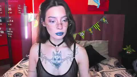 Snapshot of ivydainty chatting on 07-15-26, 01:44 Ivy online show from 07-15-26, 01:44