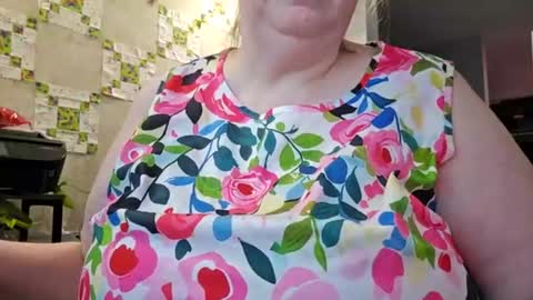 Snapshot of ivyjane3522 chatting on 06-12-26, 04:50 ivyjane3522 online show from 06-12-26, 04:50