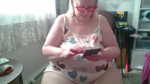 Snapshot of ivyjane3522 chatting on 07-02-26, 12:44 ivyjane3522 online show from 07-02-26, 12:44