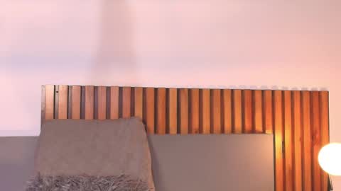 IvyJhonss online show from 09-10-25, 11:43