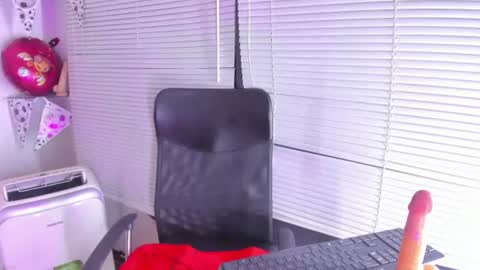 ivymilleer online show from 07-02-26, 03:23