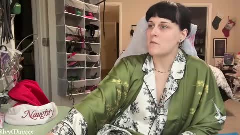 Ivy Minxxx online show from 12-25-24, 10:16