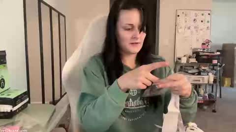 Ivy Minxxx online show from 11-17-25, 08:25