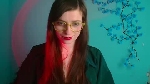 Snapshot of ivynoir_ chatting on 04-14-26, 01:06 Ivy online show from 04-14-26, 01:06