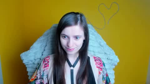 Snapshot of ivynoir_ chatting on 04-19-26, 01:32 Ivy online show from 04-19-26, 01:32