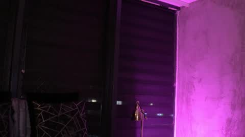 IvyRowa online show from 11-21-25, 06:28