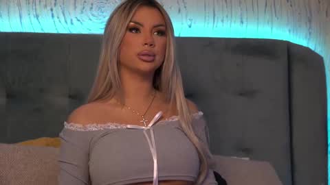  Ivy  online show from 01-07-25, 06:16