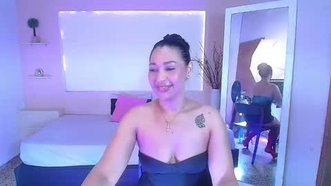 ivyshine7 online show from 09-25-25, 03:43