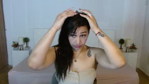 ivyshine7 online show from 12-21-25, 06:48