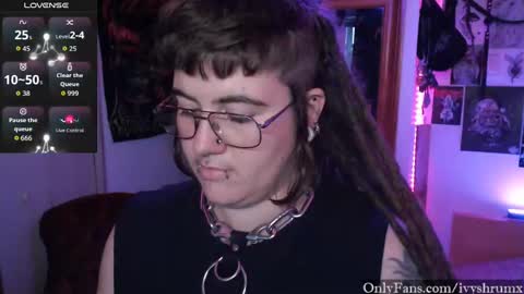 Ivy ShrumX online show from 09-26-25, 02:04