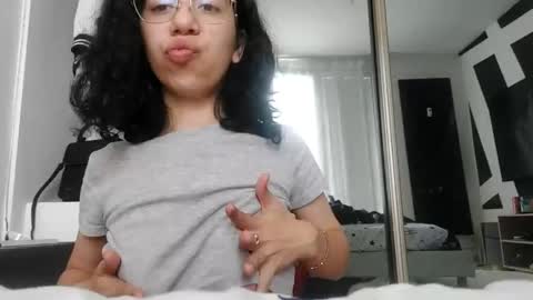 Snapshot of ivyx20 chatting on 05-03-26, 02:12 Ivy online show from 05-03-26, 02:12