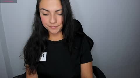 Snapshot of ivyy_scott chatting on 05-20-26, 05:19 Ivvy online show from 05-20-26, 05:19
